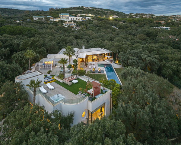 Casa del Bosque: exclusive contemporary estate in Sotogrande Alto, Sotogrande