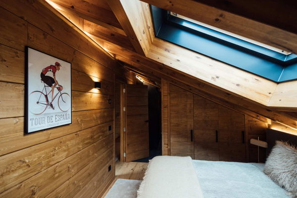 Impeccable villa with breathtaking views, located just 400 meters from the ski lifts of the Sierra Nevada ski resort, Granada
