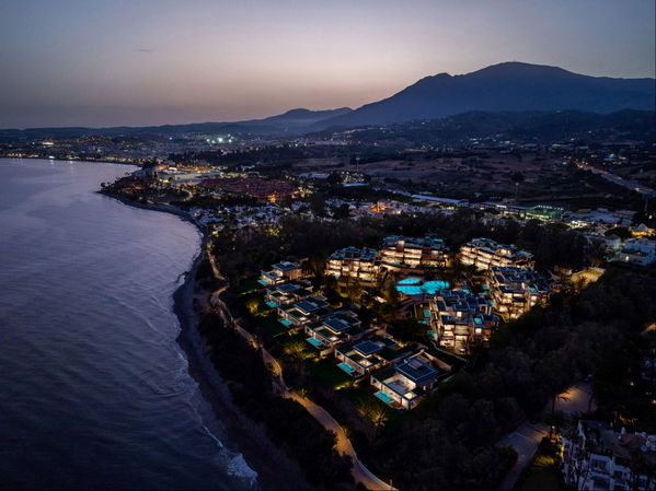 Spectacular residence from a new beachfront project in Estepona