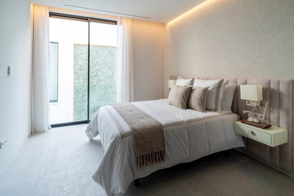 Incredible new-build luxury villa with panoramic views in El Paraiso, Estepona East