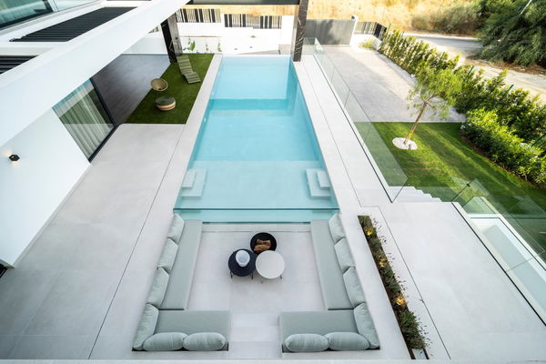 Incredible new-build luxury villa with panoramic views in El Paraiso, Estepona East
