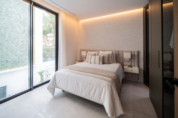 Incredible new-build luxury villa with panoramic views in El Paraiso, Estepona East