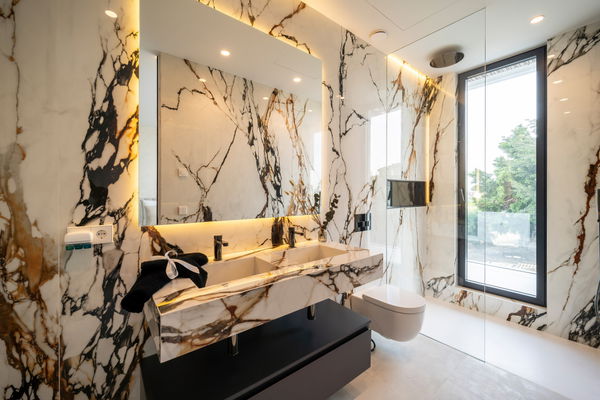 Incredible new-build luxury villa with panoramic views in El Paraiso, Estepona East