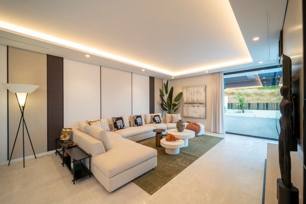Incredible new-build luxury villa with panoramic views in El Paraiso, Estepona East