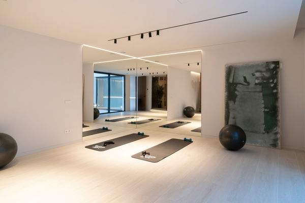 Incredible new-build luxury villa with panoramic views in El Paraiso, Estepona East