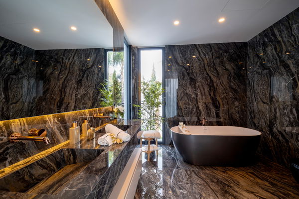 Incredible new-build luxury villa with panoramic views in El Paraiso, Estepona East