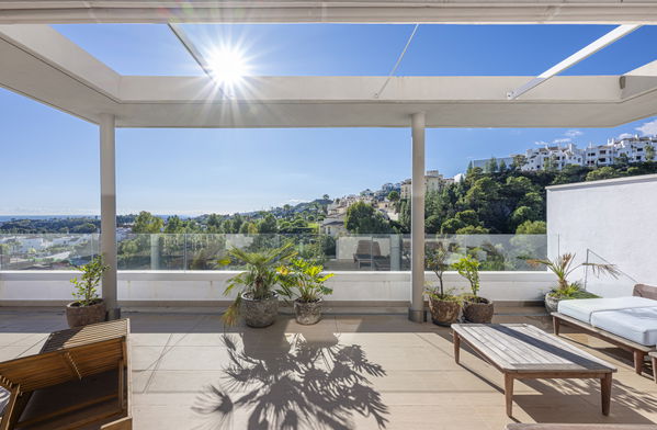 Duplex Penthouse with Panoramic Views in Botanic, La Reserva del Alcuzcuz, Benahavís