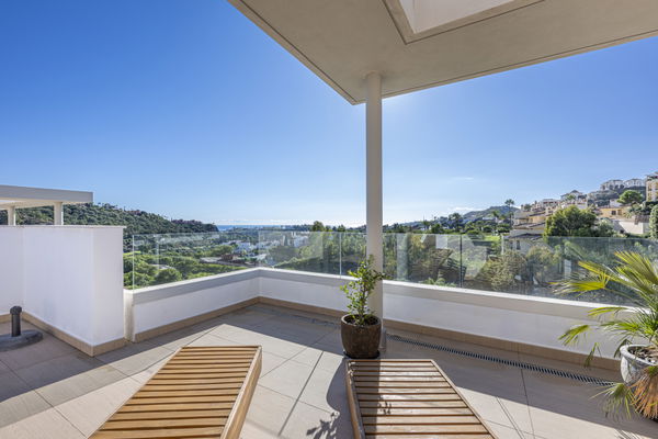 Duplex Penthouse with Panoramic Views in Botanic, La Reserva del Alcuzcuz, Benahavís