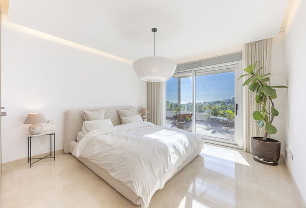 Duplex Penthouse with Panoramic Views in Botanic, La Reserva del Alcuzcuz, Benahavís