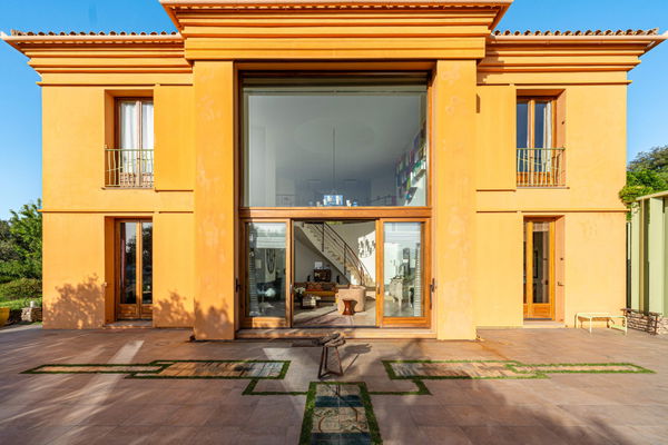 Villa La Mandaluz, a unique and inspiring home where art and architecture converse, surrounded by protected countryside in Ronda, Málaga