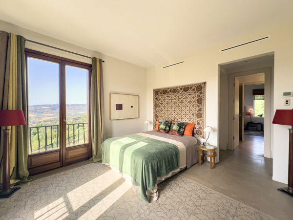 Villa La Mandaluz, a unique and inspiring home where art and architecture converse, surrounded by protected countryside in Ronda, Málaga
