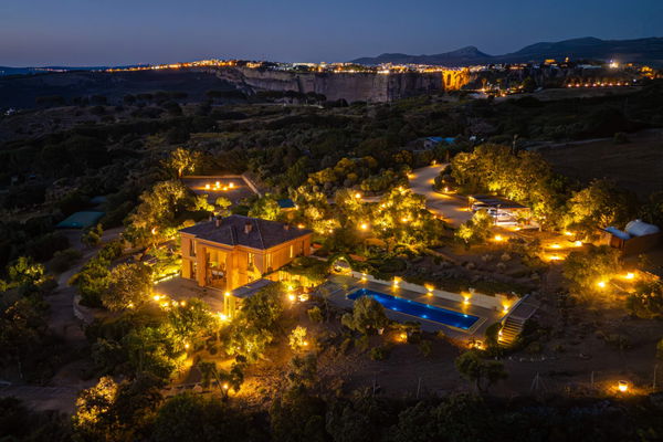 Villa La Mandaluz, a unique and inspiring home where art and architecture converse, surrounded by protected countryside in Ronda, Málaga