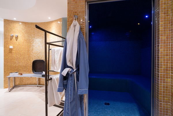 Villa La Mandaluz, a unique and inspiring home where art and architecture converse, surrounded by protected countryside in Ronda, Málaga