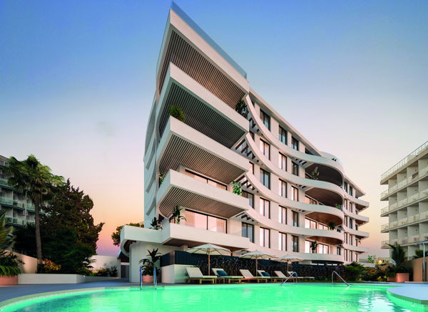 Modern penthouse with front sea views next to Puerto Marina, Benalmadena, Málaga