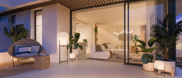 Modern penthouse with front sea views next to Puerto Marina, Benalmadena, Málaga