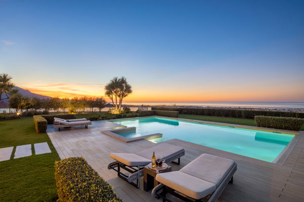 Stunning mediterranean villla with impressive views in Monte Halcones, Benahavís