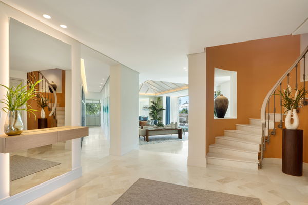 Stunning mediterranean villla with impressive views in Monte Halcones, Benahavís