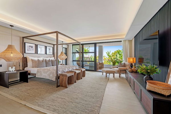 Mediterranean-style villa in the heart of Nueva Andalucía, Marbella.
