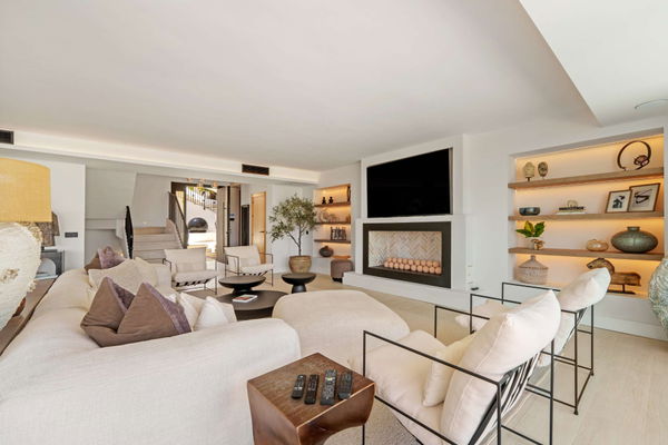 Mediterranean-style villa in the heart of Nueva Andalucía, Marbella.