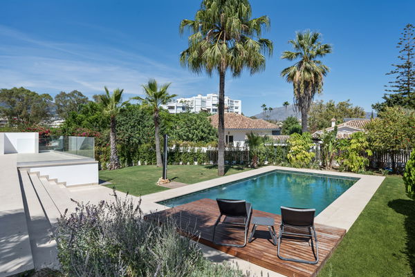 Magnificent villa in the heart of Guadalmina Alta, Marbella