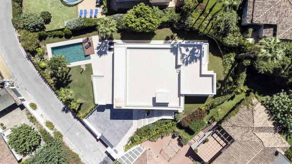 Magnificent villa in the heart of Guadalmina Alta, Marbella