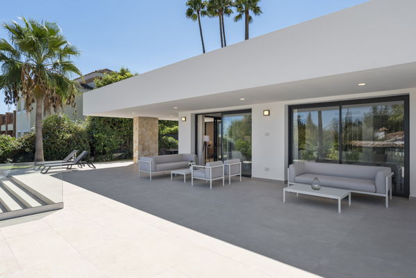 Magnificent villa in the heart of Guadalmina Alta, Marbella