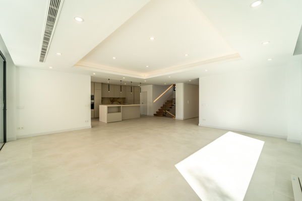 Comtemporary Style Villa with Sea Views in Benalmádena Costa, Málaga