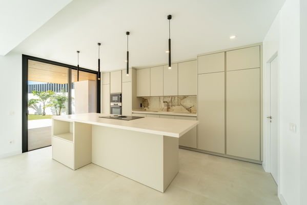Comtemporary Style Villa with Sea Views in Benalmádena Costa, Málaga