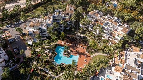 Beautifully renovated three bedroom garden apartment in Puente Romano, Marbella