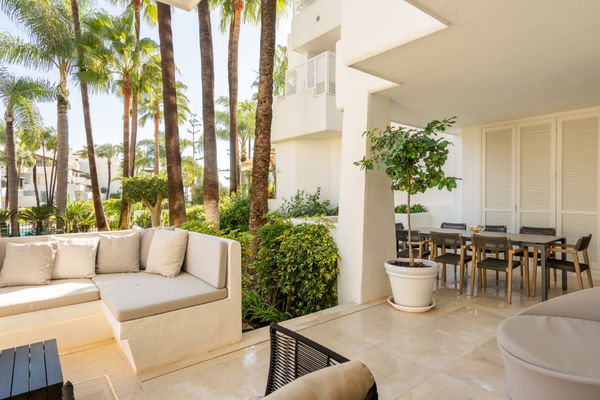 Beautifully renovated three bedroom garden apartment in Puente Romano, Marbella