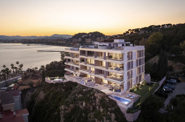 Modern apartment with stunning views in Pedregalejo Morlaco, Málaga East