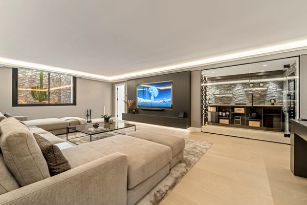 Stunning fully renovated villa in Rocío de Nagüeles, Golden Mile, Marbella