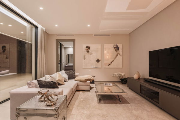 Elegant contemporary villa with sea views in the gated community of El Madroñal, Benahavís