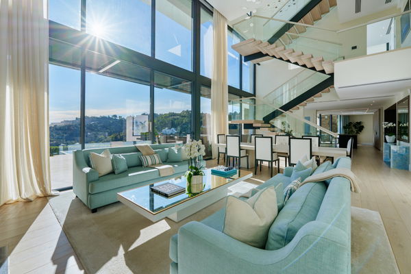 Architectural masterpiece with panoramic sea & mountain views in El Madroñal, Benahavís