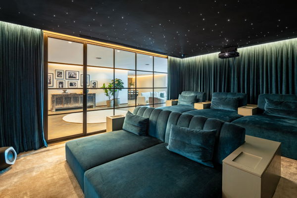 Exclusive mansion with panoramic views of the sea and coastline at Marbella Golf Club Resort, Benahavís