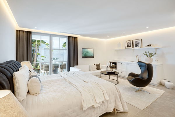 Exclusive mansion with panoramic views of the sea and coastline at Marbella Golf Club Resort, Benahavís
