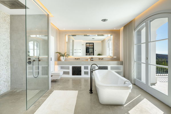 Exclusive mansion with panoramic views of the sea and coastline at Marbella Golf Club Resort, Benahavís