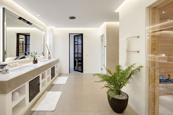 Exclusive mansion with panoramic views of the sea and coastline at Marbella Golf Club Resort, Benahavís
