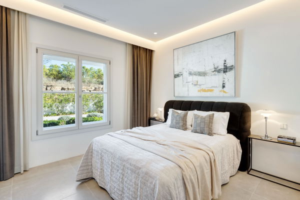 Exclusive mansion with panoramic views of the sea and coastline at Marbella Golf Club Resort, Benahavís