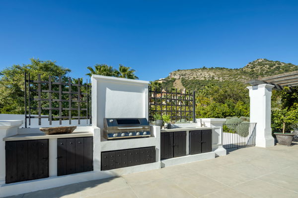 Exclusive mansion with panoramic views of the sea and coastline at Marbella Golf Club Resort, Benahavís