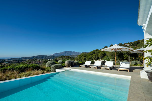 Exclusive mansion with panoramic views of the sea and coastline at Marbella Golf Club Resort, Benahavís