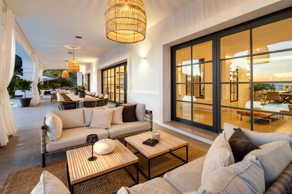 Exclusive mansion with panoramic views of the sea and coastline at Marbella Golf Club Resort, Benahavís