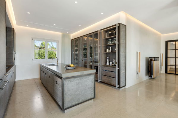 Exclusive mansion with panoramic views of the sea and coastline at Marbella Golf Club Resort, Benahavís