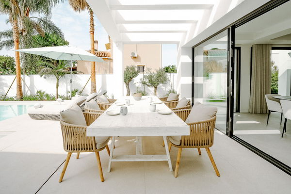 Charming villa with pool close to the beach in Las Chapas, Marbella
