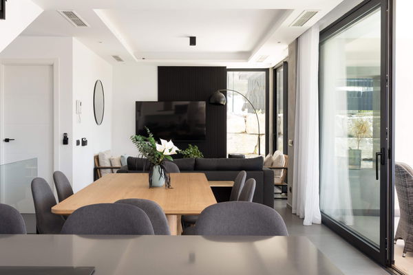 Modern villa with open golf views in Valle Romano, Estepona West