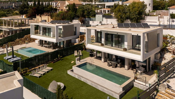 Modern villa with open golf views in Valle Romano, Estepona West