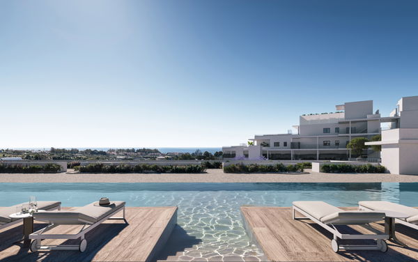 Elegant duplex penthouse with rooftop solarium on the New Golden Mile, Estepona