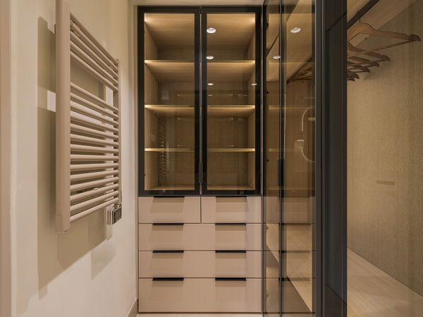Refined beachfront living in Alcazaba Beach, Estepona