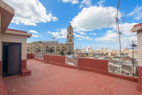 Urban elegance in Plaza del Siglo, Málaga Historic Centre