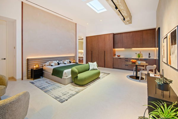 Luxury living surrounded by golf and mountain scenery in Nueva Andalucía, Marbella